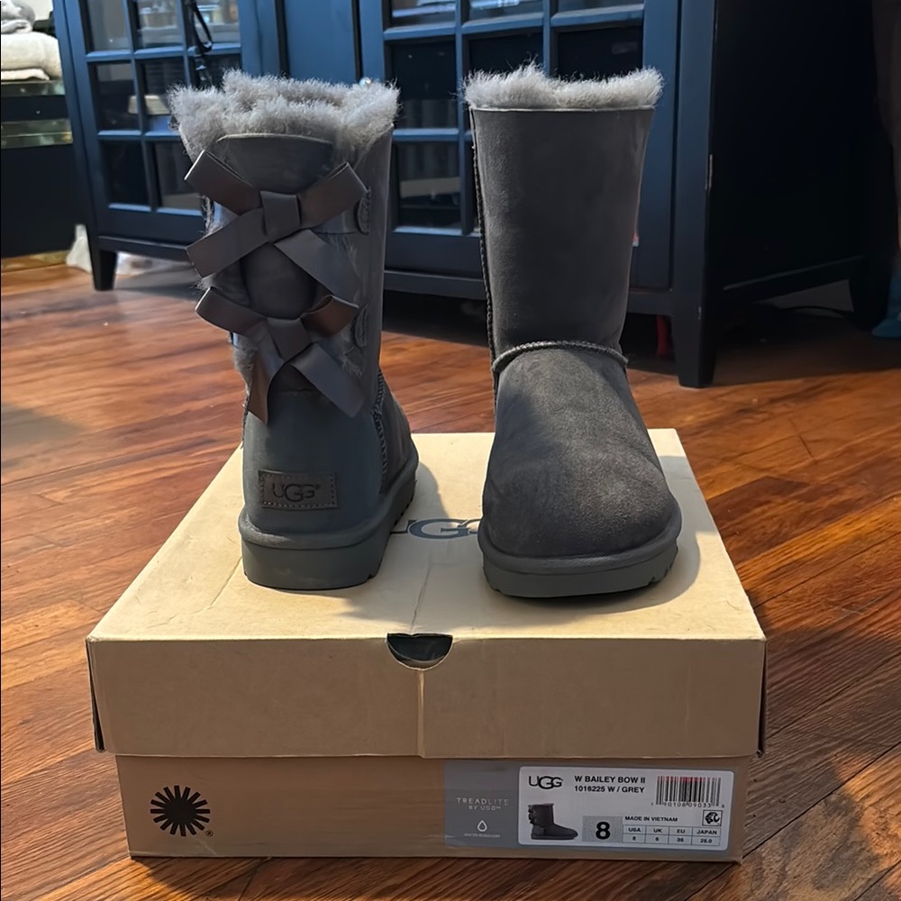 UGG Women's Bailey Bow Boots - Gray